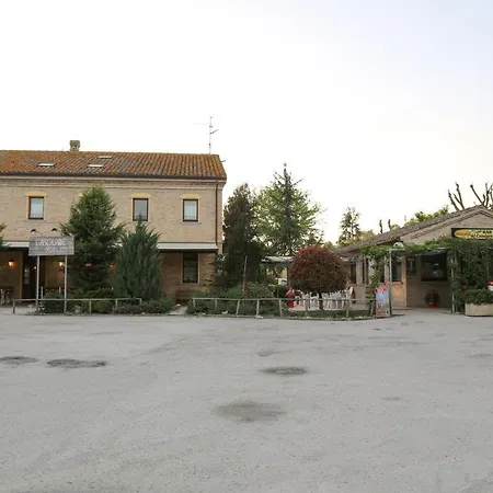 Al Casolare Hotel 3*