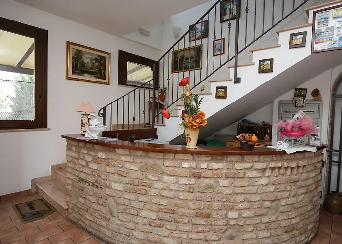 Al Casolare מלון קורינלדו