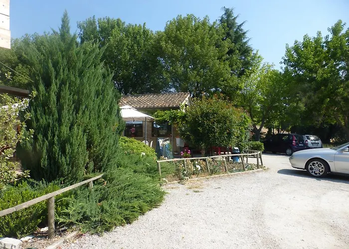 Al Casolare 3* קורינלדו